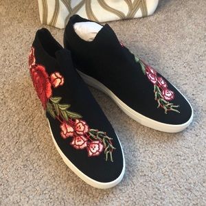 NWT Steve Madden Sly-P Sneakers. Size 7.5